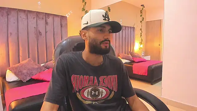 Snapshot of Ryan_Jackson_ chatting on October 29, 8:16 am Ryan Jackson  online show from October 29, 8:16 am