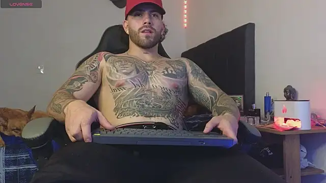 Ades Lowe online show from February 14, 9:11 pm