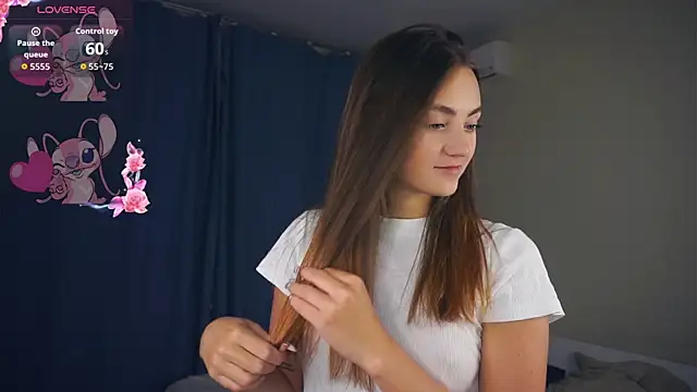 LoraDavi online show from October 23, 7:18 am