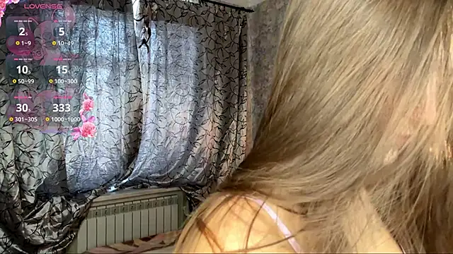 LoraDavi online show from February 11, 7:24 am