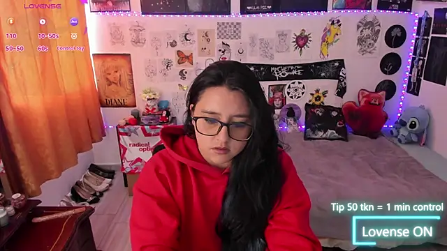 Cherry blush  online show from May 1, 9:19 pm