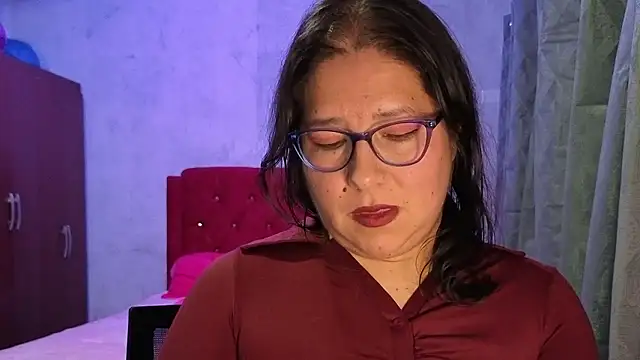 scarlett widow  online show from January 9, 4:48 am