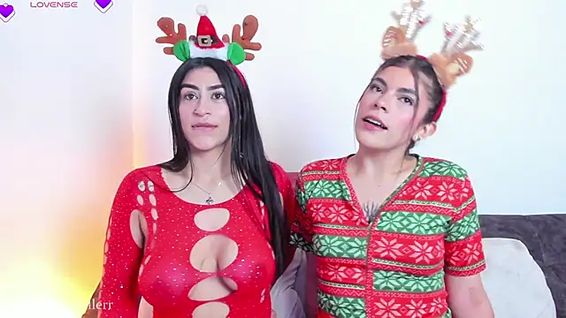 Snapshot of karina__millerr chatting on December 1, 12:10 pm karina millerr online show from December 1, 12:10 pm