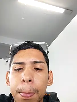 Oqui online show from February 20, 8:09 pm