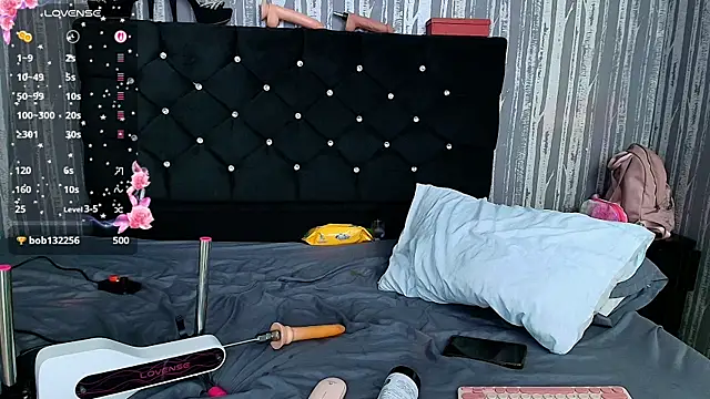 Alicee Moonn online show from November 6, 7:42 am