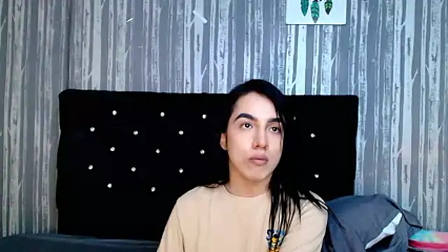 Alicee Moonn online show from February 9, 9:30 pm