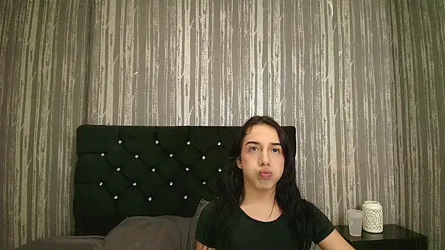 Alicee Moonn online show from June 23, 7:34 pm