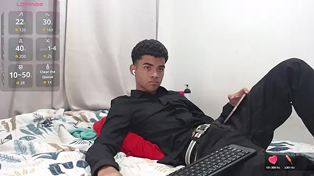 Snapshot of camillo_beischel_ chatting on January 10, 7:37 pm camillo beischel online show from January 10, 7:37 pm