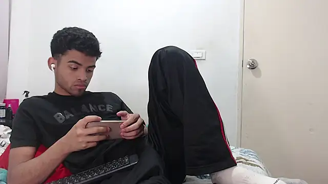 Snapshot of camillo_beischel_ chatting on January 16, 6:56 pm camillo beischel online show from January 16, 6:56 pm