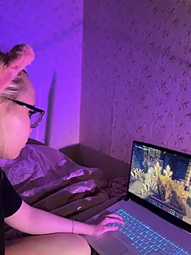 AsiaVegas online show from February 5, 8:46 pm