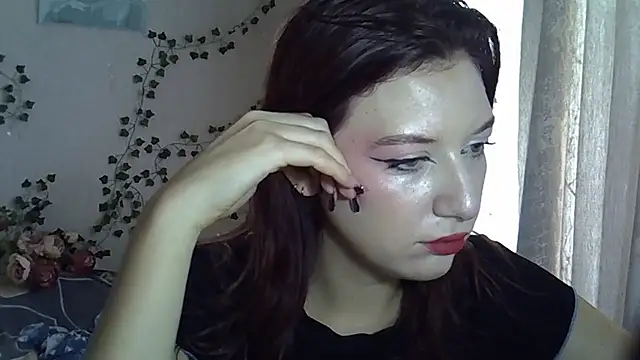 Lily Ember online show from October 14, 10:49 am