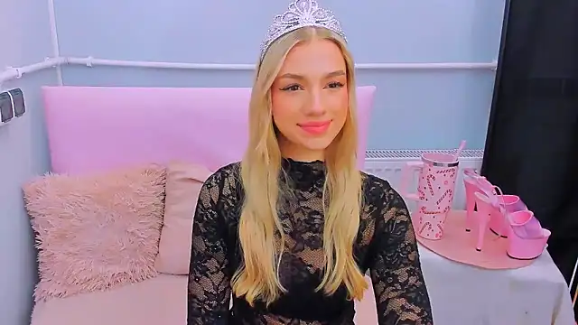 EvetteRose online show from January 17, 8:23 pm