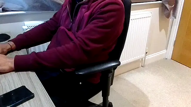 rogamuffin online show from February 28, 2:01 am