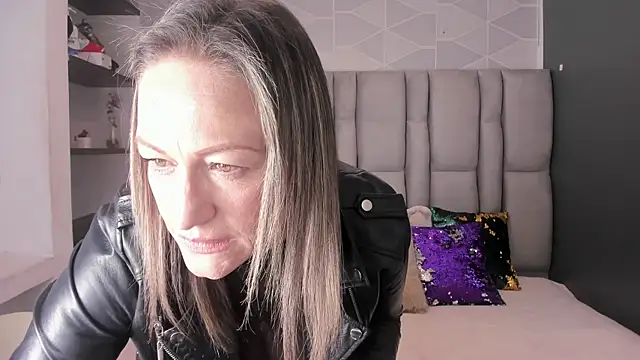 Charlot milf online show from October 18, 11:44 am