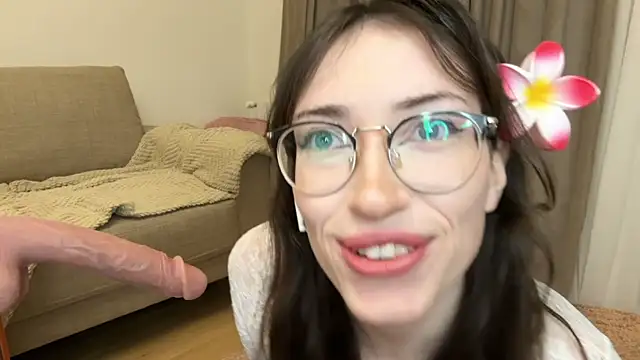 Snapshot of Kelly_Berry__ chatting on December 14, 5:18 pm Kelly Berry online show from December 14, 5:18 pm