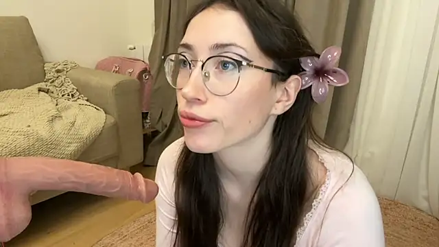 Snapshot of Kelly_Berry__ chatting on December 16, 5:18 pm Kelly Berry online show from December 16, 5:18 pm