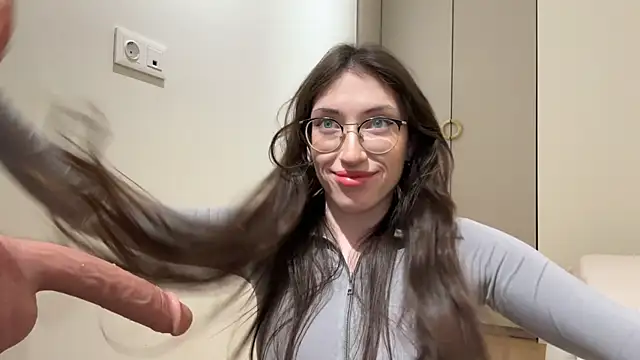 Snapshot of Kelly_Berry__ chatting on January 13, 5:29 pm Kelly Berry online show from January 13, 5:29 pm