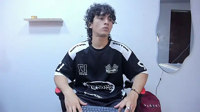 JackesTaylor online show from September 22, 4:47 am