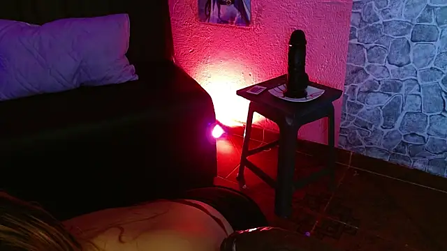 Snapshot of AnagilBDSM chatting on March 29, 11:38 pm AnagilBDSM online show from March 29, 11:38 pm