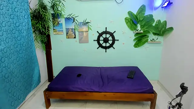 eladyrous98 online show from February 6, 1:14 pm