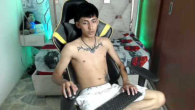 Snapshot of yiisu_ chatting on September 11, 6:19 pm yiisu online show from September 11, 6:19 pm