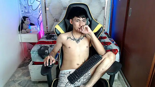 Snapshot of yiisu_ chatting on September 15, 6:08 pm yiisu online show from September 15, 6:08 pm