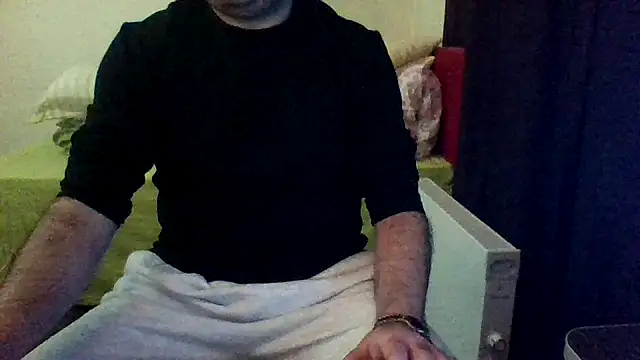 Snapshot of st206boy chatting on February 28, 10:33 pm st206boy online show from February 28, 10:33 pm