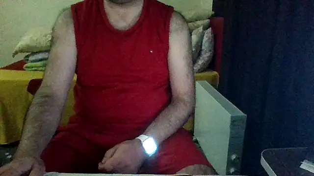 Snapshot of st206boy chatting on March 15, 12:38 am st206boy online show from March 15, 12:38 am