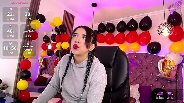 Amara Davis online show from October 4, 3:59 am