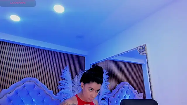 Snapshot of SelenaStonne chatting on February 21, 8:10 pm SelenaStonne online show from February 21, 8:10 pm