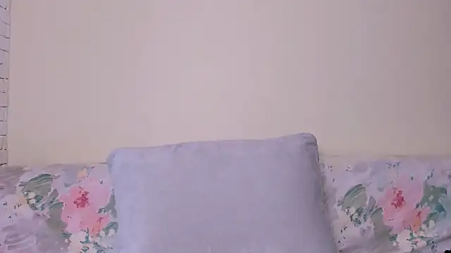 Elle Pearl  online show from March 28, 6:24 am