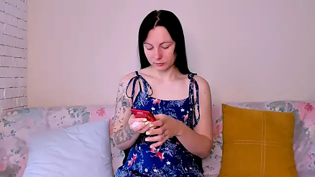 Elle Pearl  online show from May 14, 5:36 am