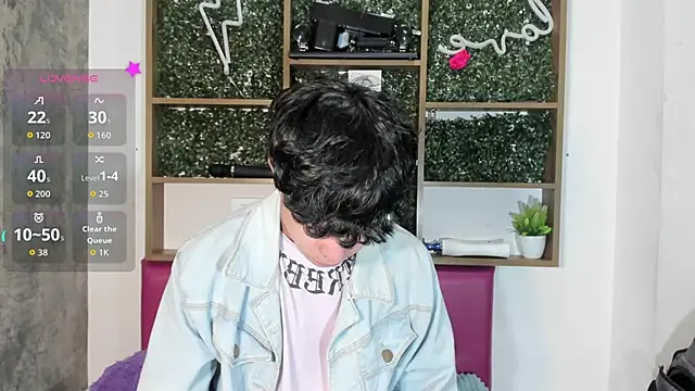 Felipe boy1 online show from October 9, 9:24 pm