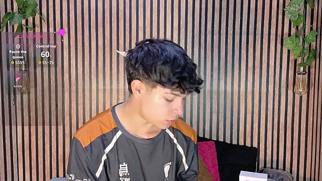 Felipe boy1 online show from October 11, 3:39 am