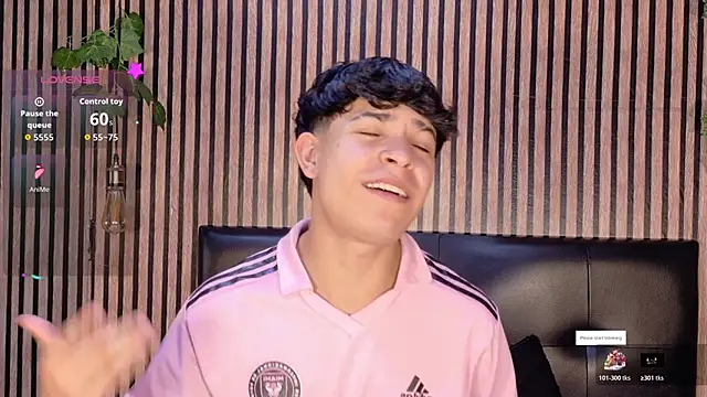 Felipe boy1 online show from October 24, 3:25 am