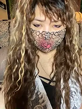 Snapshot of xoxLILxMELOxox chatting on October 9, 4:16 pm xoxLILxMELOxox online show from October 9, 4:16 pm