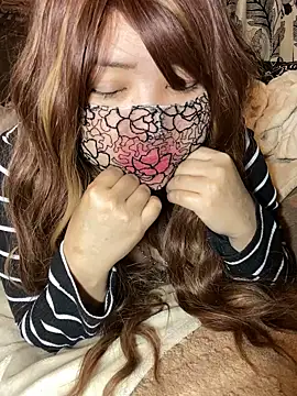 Snapshot of xoxLILxMELOxox chatting on October 30, 5:42 am xoxLILxMELOxox online show from October 30, 5:42 am