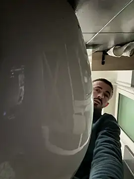 mario231197 online show from February 4, 12:16 am