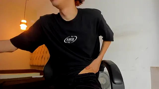 Darkknightx01 online show from October 22, 1:28 am