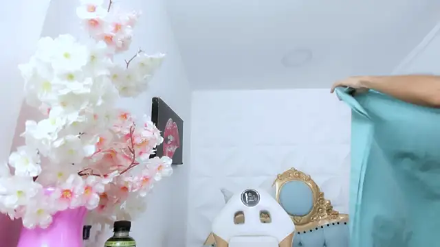 Snapshot of eimy_skinny_ chatting on October 29, 6:53 pm eimy skinny online show from October 29, 6:53 pm