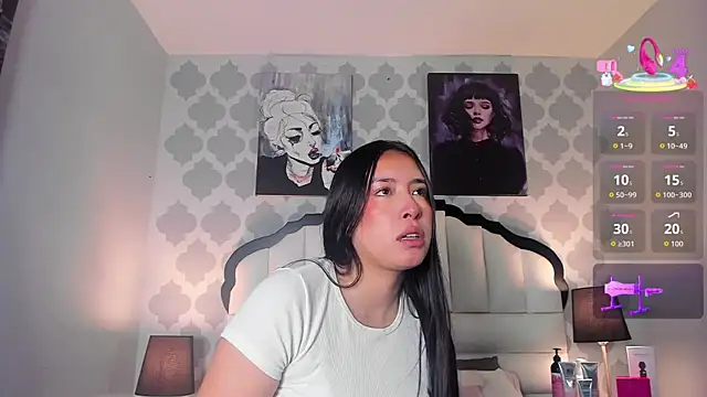 SarahMiler  online show from November 1, 7:49 pm