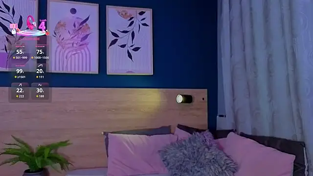 SarahMiler  online show from March 26, 12:11 pm