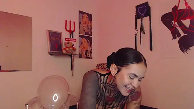 Snapshot of Sofia_May chatting on March 28, 9:58 pm Sofia May online show from March 28, 9:58 pm