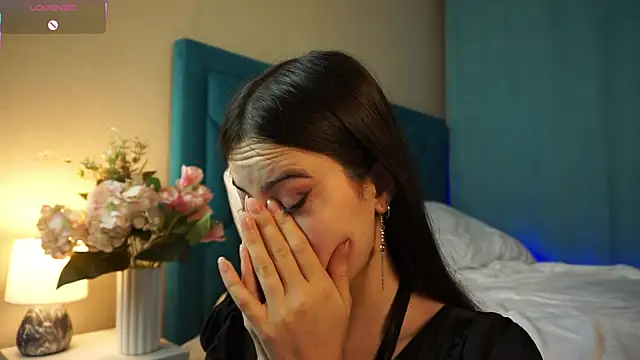 ywixos online show from November 20, 1:33 pm