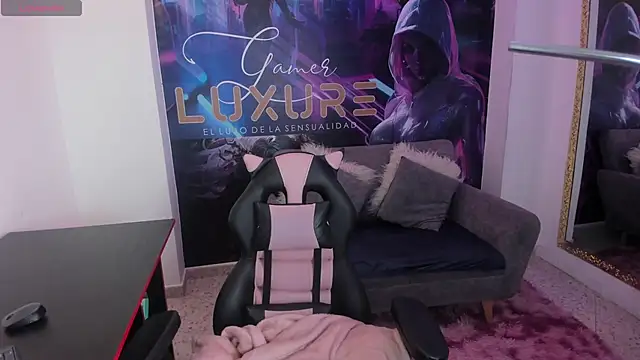 Snapshot of Liamartinn chatting on October 30, 1:56 pm Liamartinn online show from October 30, 1:56 pm