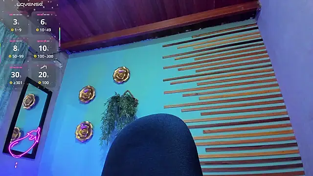 jharol cardonaa online show from October 10, 1:15 am