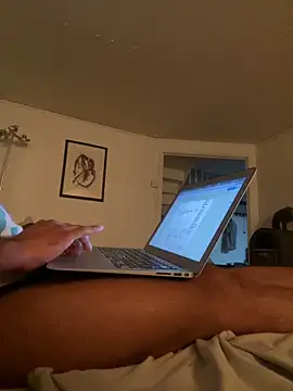 Snapshot of latina-pene chatting on October 13, 8:09 pm latina-pene online show from October 13, 8:09 pm