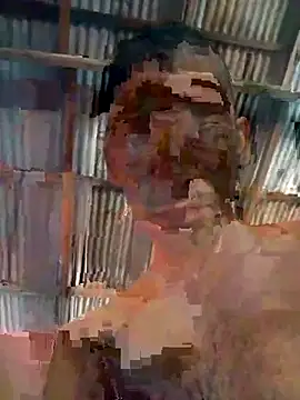 Snapshot of tumoreno97 chatting on April 3, 2:37 pm tumoreno97 online show from April 3, 2:37 pm