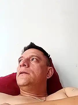 leon8013A online show from February 16, 2:13 pm