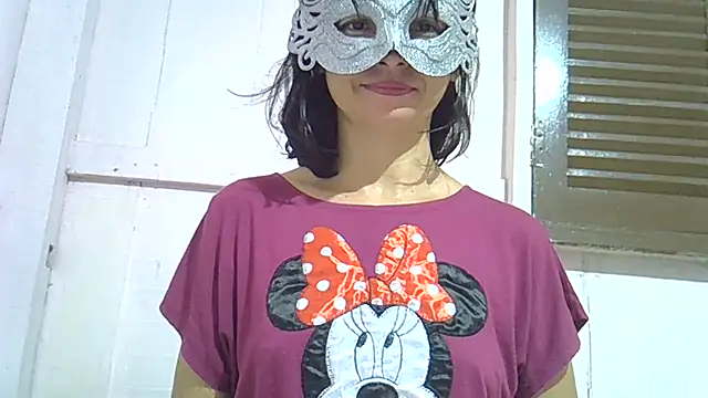 Luana sexy42 online show from May 12, 4:31 am